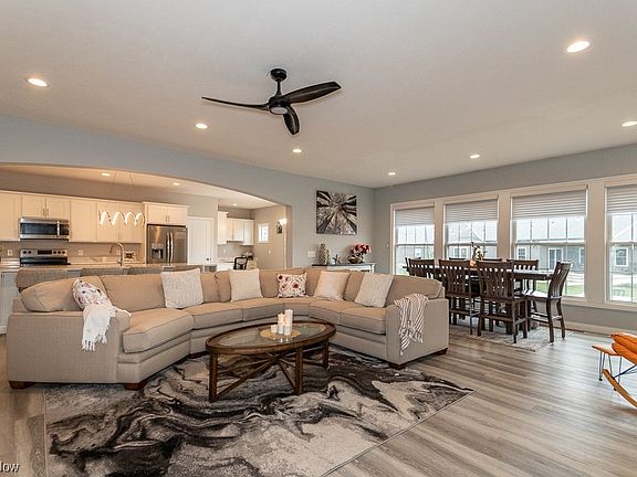 5th image of 5324 Highland Way