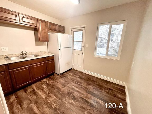 5th image of 118-120 Cedar Ave #120-A