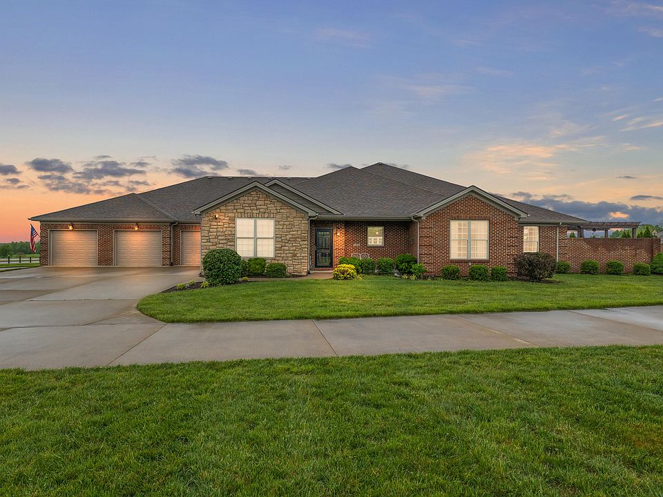 1st image of 146 Rumsey Cir Unit B