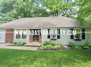 9709 Eby St, Overland Park, KS 66212