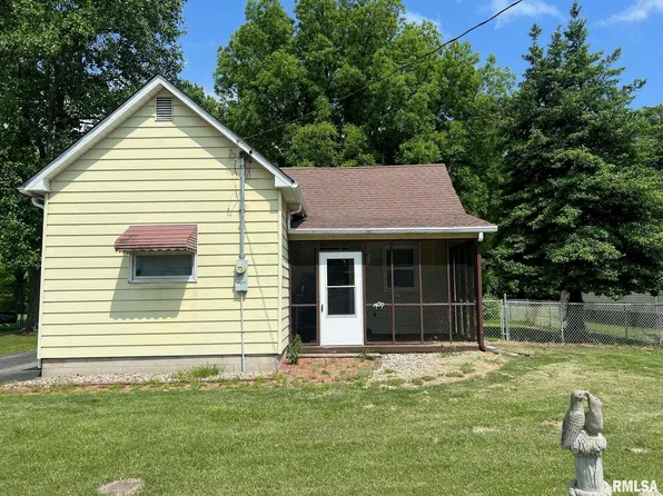 1410 N Main St, Benton, IL 62812