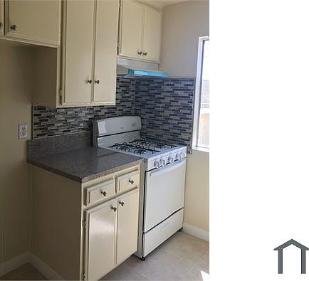 2nd image of 12019 Vanowen St