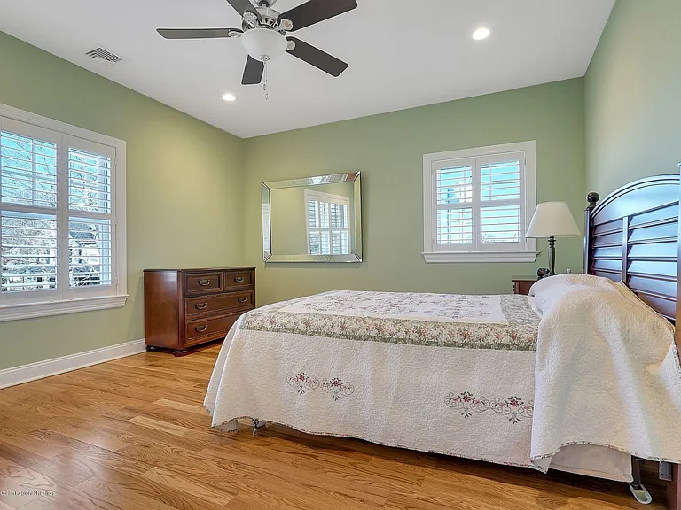 330 Villa Park Way — Photo 25