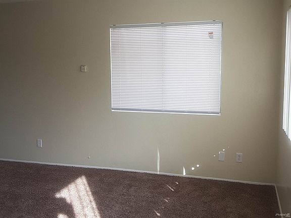 4th image of 12216 Custer St