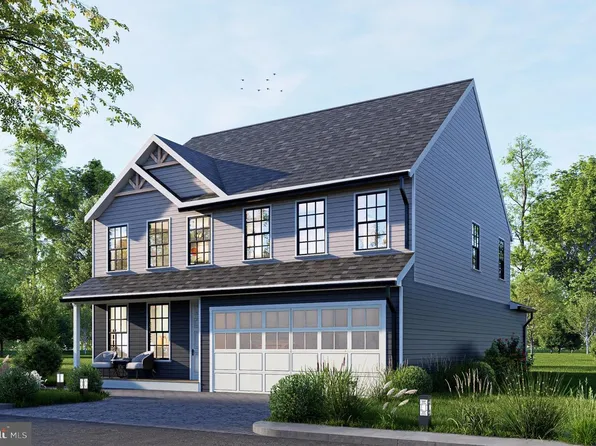 19204 Cardinal Hts, Triangle, VA 22172