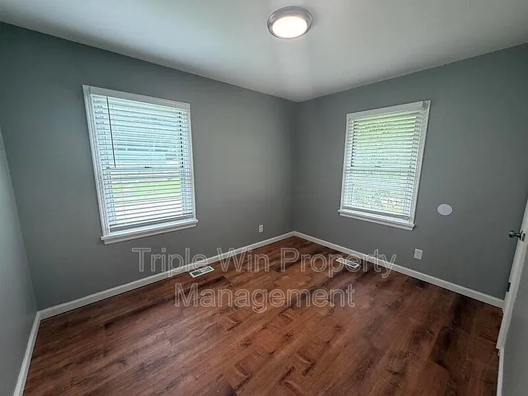 3349 Marmary Ln — Photo 16