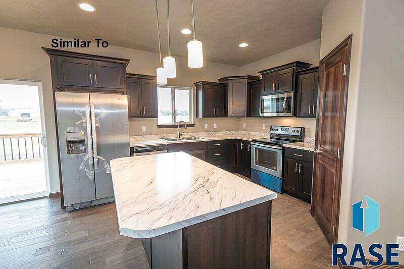 2nd image of 510 N Everest Ave
