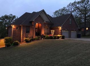 6 Cove Dr, Maumelle, AR 72113