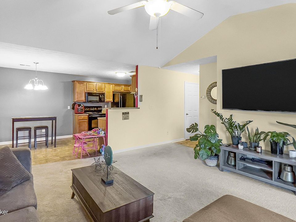 1st image of 10200 Deer Vista Dr Unit 203