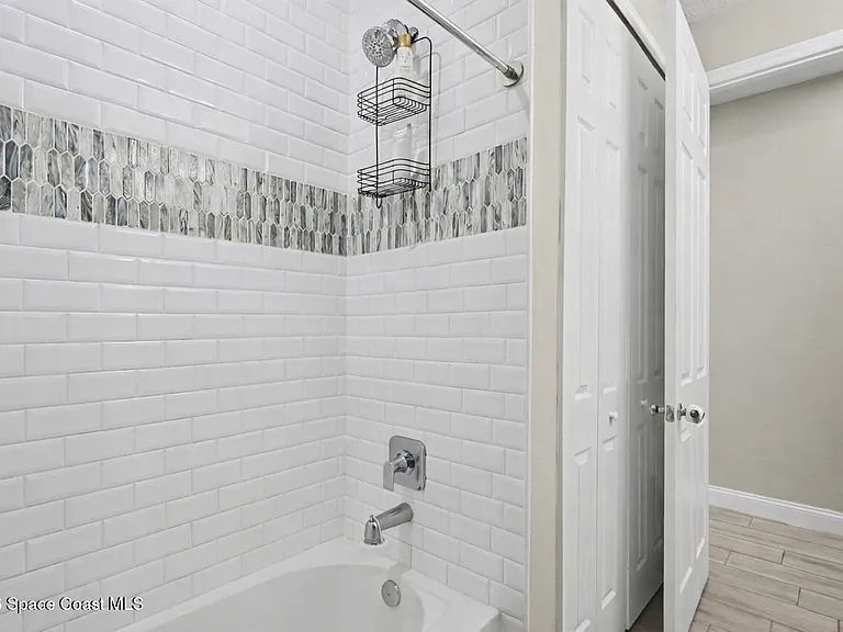 1835 Eugenia Ct NW — Photo 26