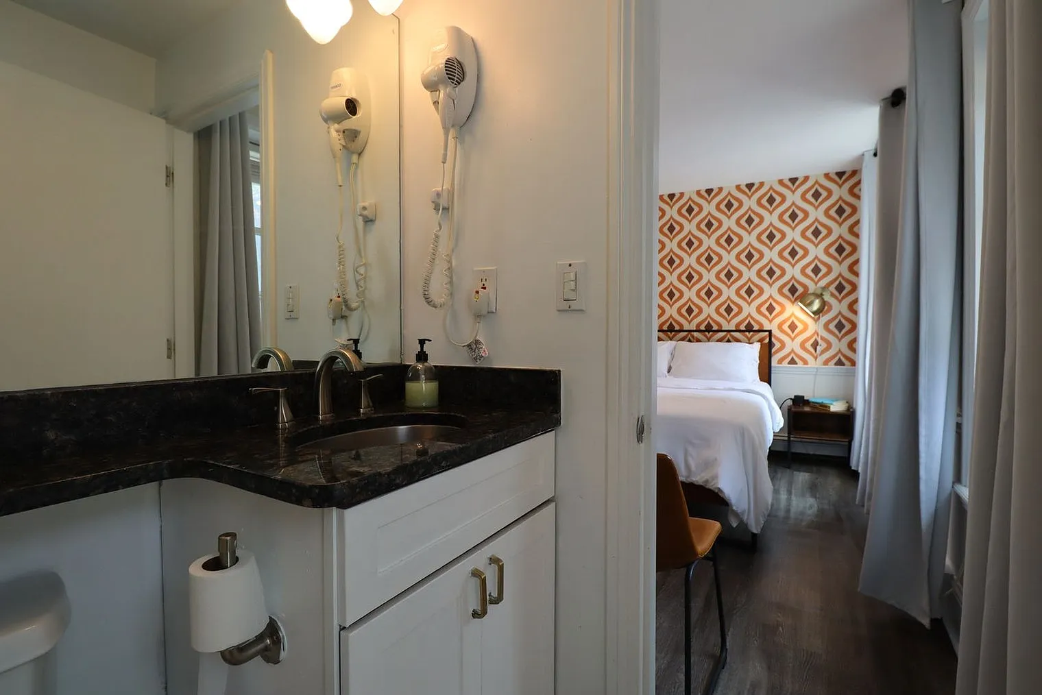 Studio, 1.0 bath, 4843 sqft, $7,668 — Photo 3