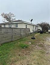 4th image of 400-402 Thayer St