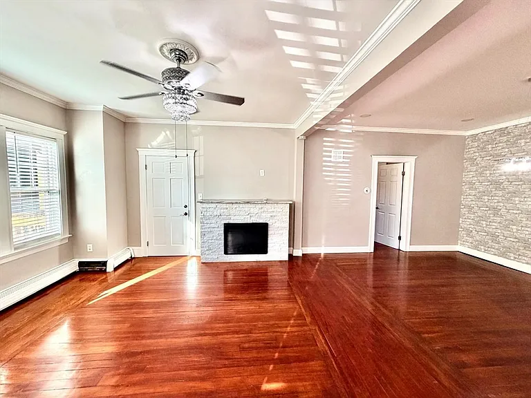 630 Lowell St #630 — Photo 3