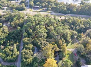 551 George St N, Tarpon Springs, FL 34688