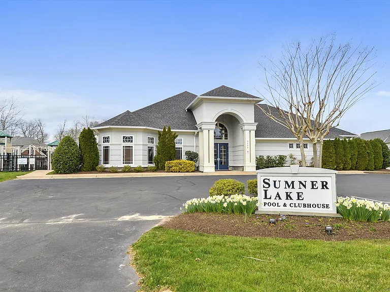 9305 Sumner Lake Blvd — Photo 44