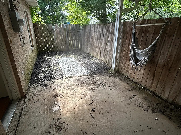201 Powell Dr #E — Photo 18