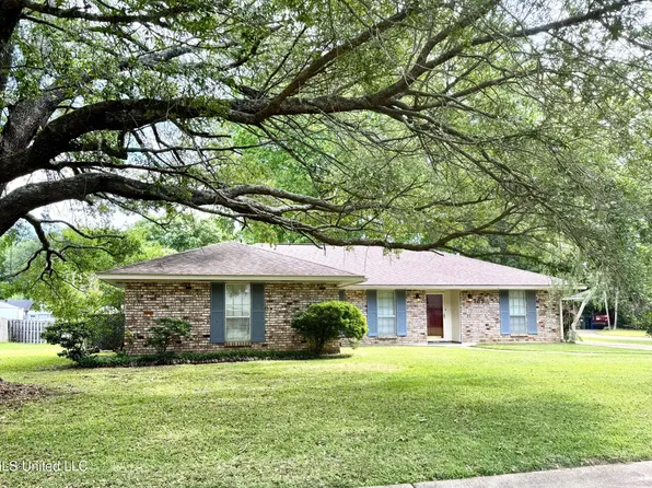 109 N Meadow Rd, Natchez, MS 39120