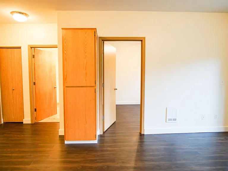 130 SE 105th Ave #C1 — Photo 4