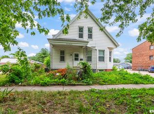 926 S College St, Springfield, IL 62704