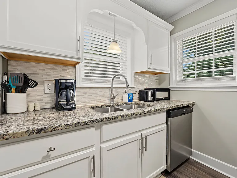 1391 Lorenzo Dr SW — Photo 4