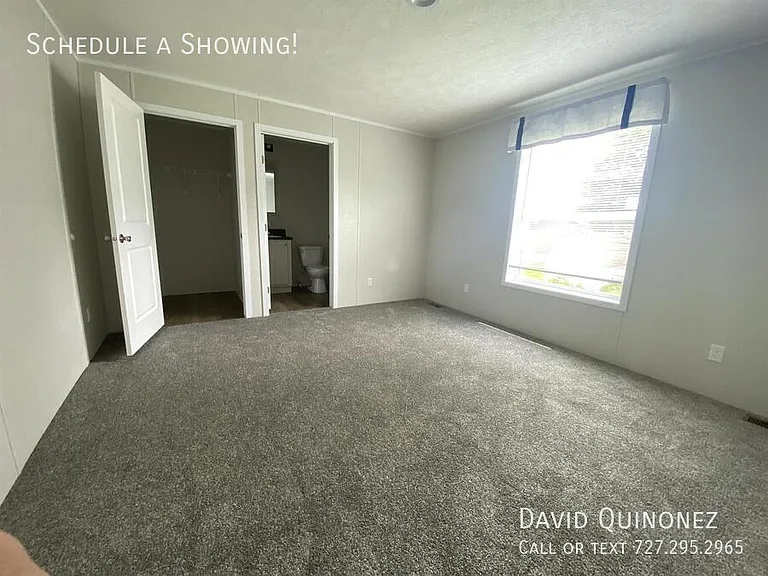 112 Murray Dr — Photo 9