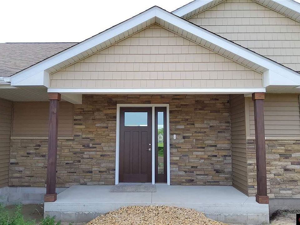 865 Goves Way, Madelia, MN 56062 Zillow