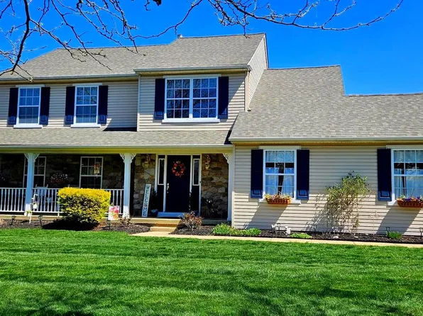 2233 Fir Ct, Warrington, PA 18976