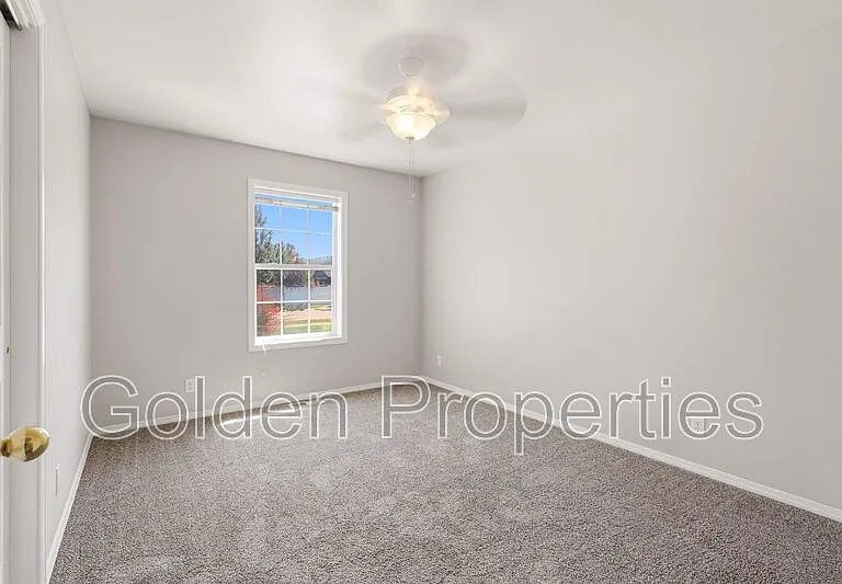 10654 N Seaside St — Photo 22