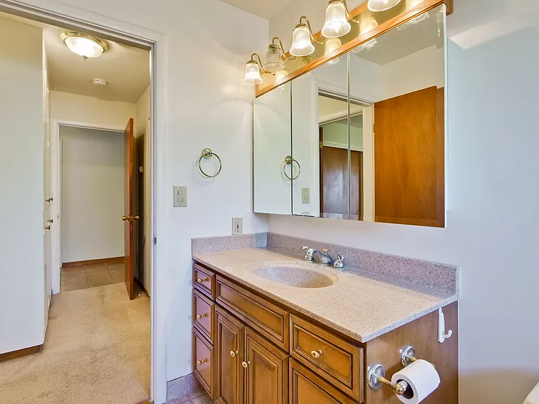 130 S Avalon Dr — Photo 44
