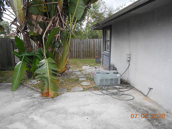 3rd image of 2906 SW Port Street Lucie Blvd