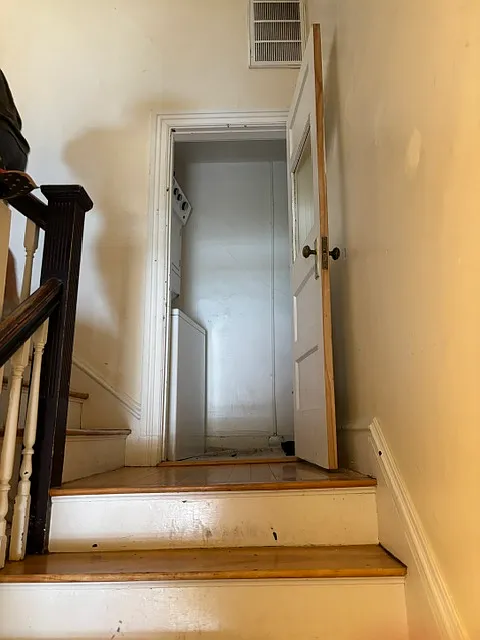 1516 Commonwealth Ave — Photo 2