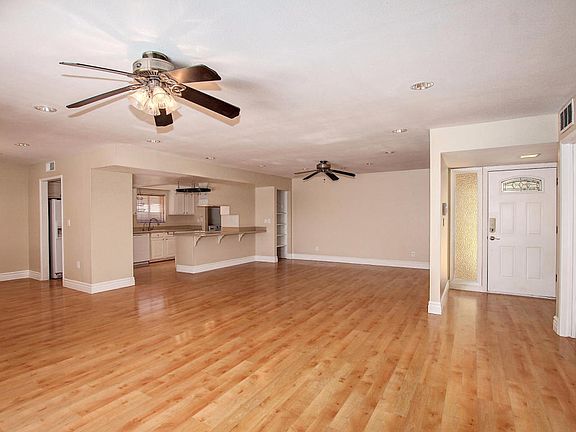 5th image of 2110 E Concorda Dr