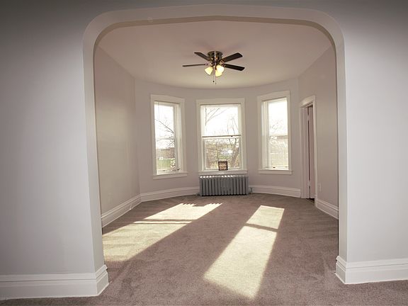 5th image of 4942 W Hutchinson St #2