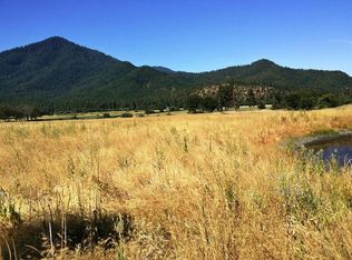 690 Upper Applegate Rd, Applegate, OR 97530
