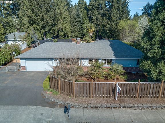 3rd image of 12540 SW 121st Ave