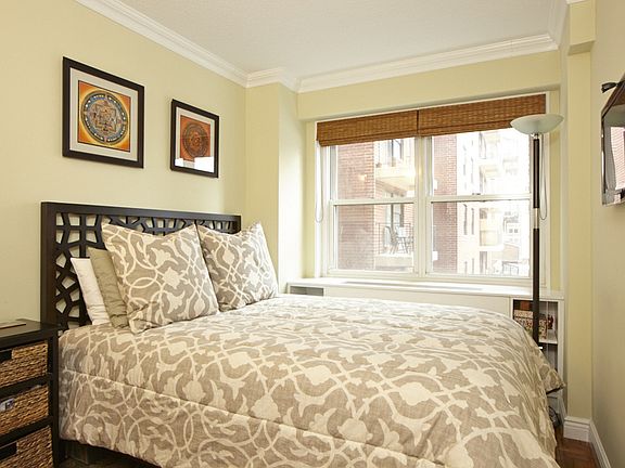 3rd image of 250 E 87th St APT 9D