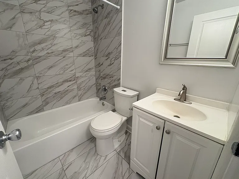 663 W Grace — Photo 6