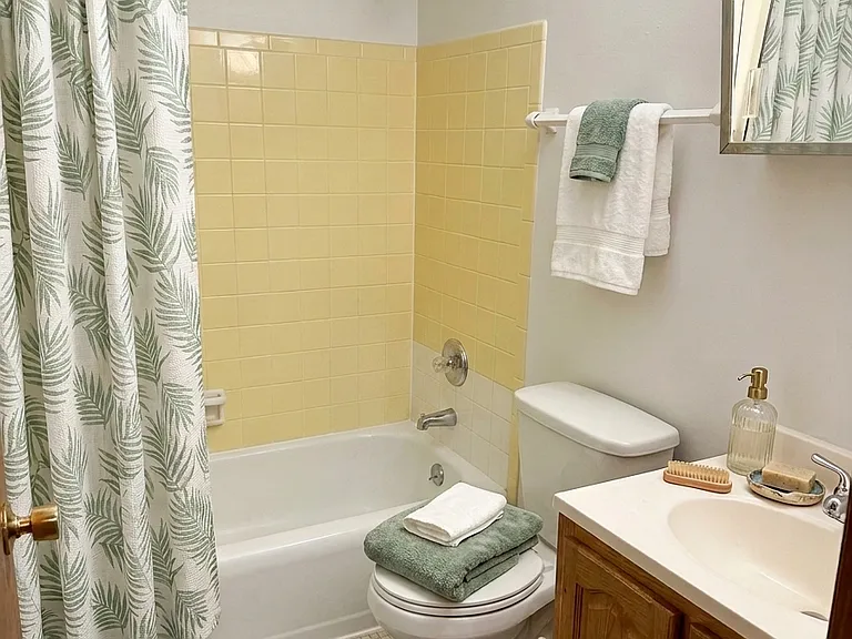 4307 Durand Ave #110 — Photo 2
