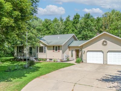 6078 23rd Ln, Gladstone, MI, 49837
