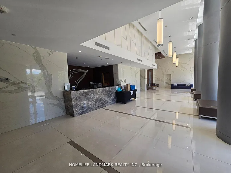 275 Village Green Sq #2520 — Photo 16