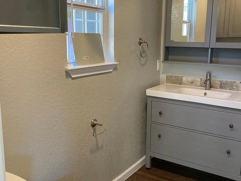 1510 Schley Ave — Photo 10