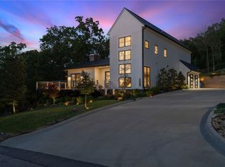 4909 Oak Hollow Dr, Fort Smith, AR 72903