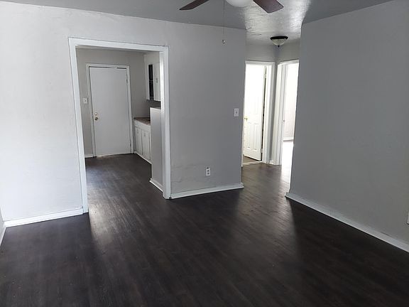2nd image of 1559 Van Buren St #1