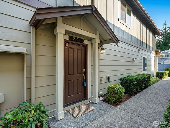 2nd image of 4678 Wade Street #201