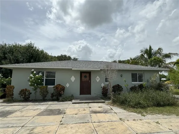 825 Glades St, Immokalee, FL 34142