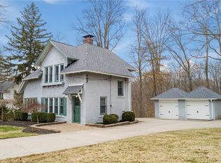 310 Chagrin Blvd, Chagrin Falls, OH 44022