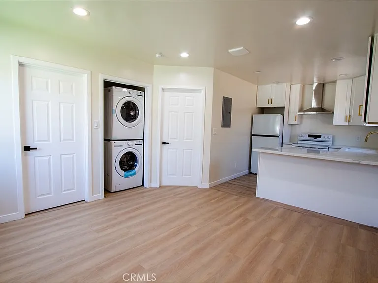 2508 W Picadilly Way #B — Photo 2