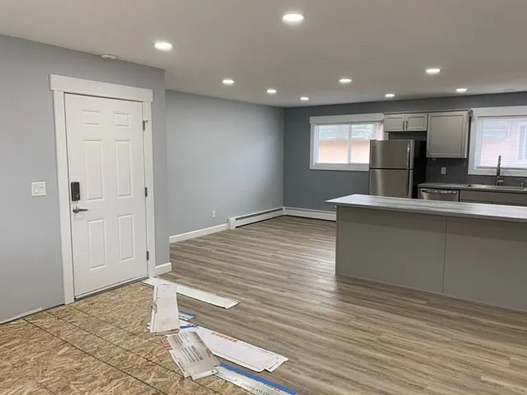 923 E 12th Ave — Photo 9