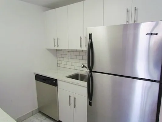 Rented by Mirador Real Estate | media 23