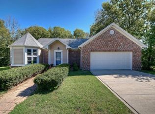 1721 N Mitthoeffer Rd, Indianapolis, IN 46229